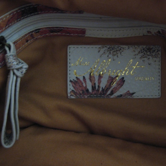 Field of Dreams Floral Leather Hobo - Picture 6 of 6